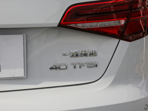 201830 Sportback 40 TFSIL ^