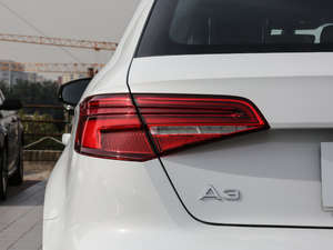 201830 Sportback 40 TFSIL ^