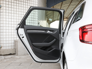 201830 Sportback 40 TFSIL ܇T