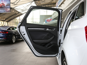 201830 Sportback 40 TFSI\ ܇T