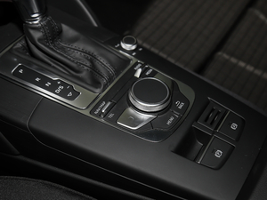 201830 Sportback 40 TFSI\ {