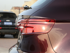 201830 Sportback 35 TFSIL ^