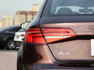 201830 Sportback 35 TFSIL ^