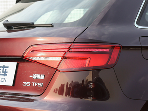 201830 Sportback 35 TFSIL ^