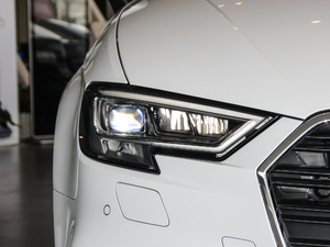 201830 Sportback 35 TFSI\ ^