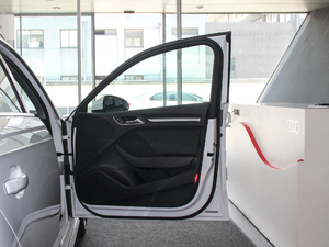 201830 Sportback 35 TFSI\ g