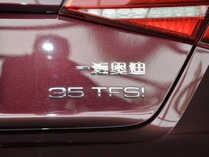 201830 Sportback 35 TFSIr ^