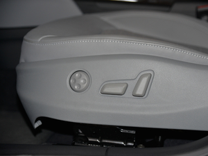 201830 Sportback 35 TFSIr {{