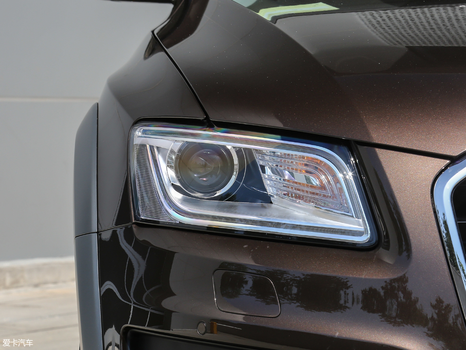 2018WQ5 ذ 40 TFSI g