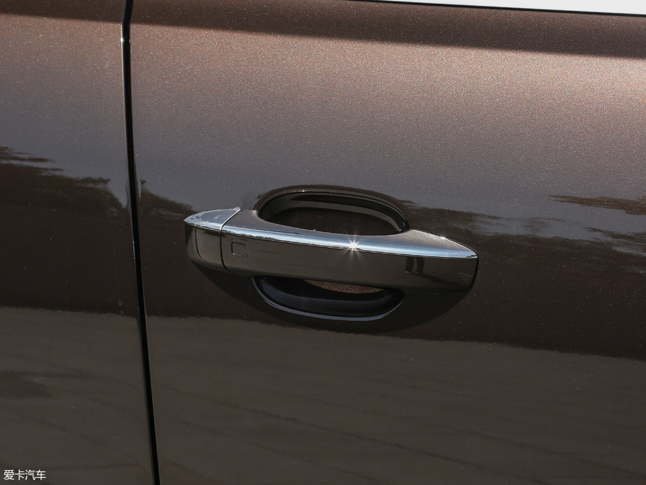 2018WQ5 ذ 40 TFSI g