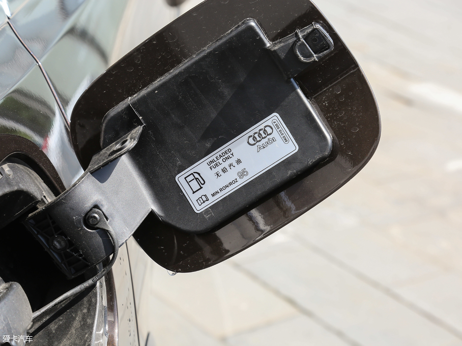 2018WQ5 ذ 40 TFSI g