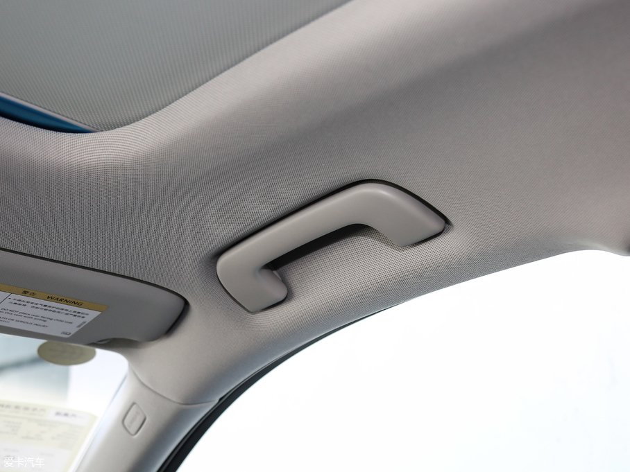 2018WQ5 ذ 40 TFSI g(sh)