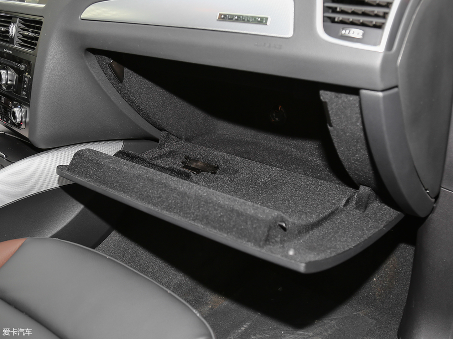 2018WQ5 ذ 40 TFSI g(sh)