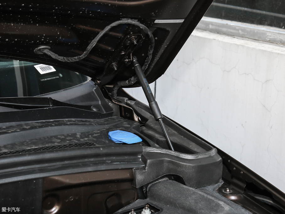 2018WQ5 ذ 40 TFSI g