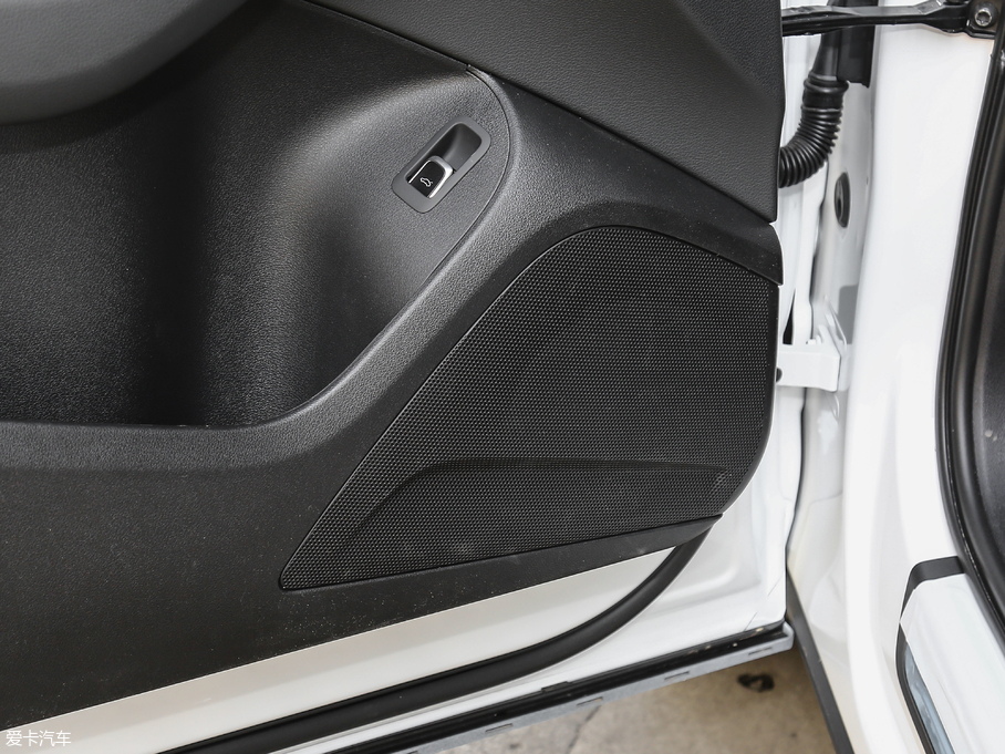 2018WQ5 ذ 40 TFSI Mȡ