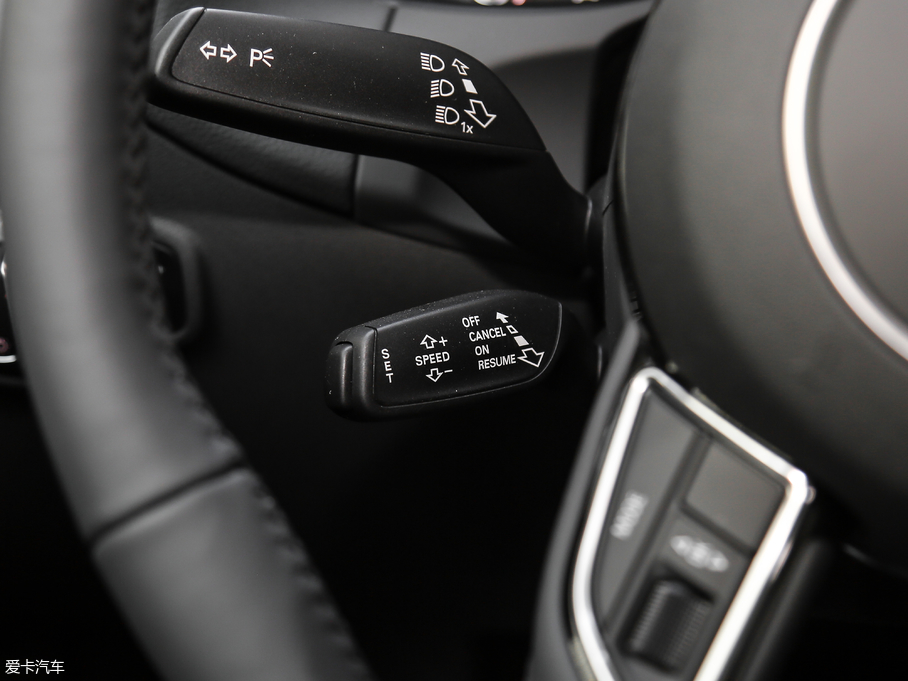 2018WQ5 ذ 40 TFSI Mȡ