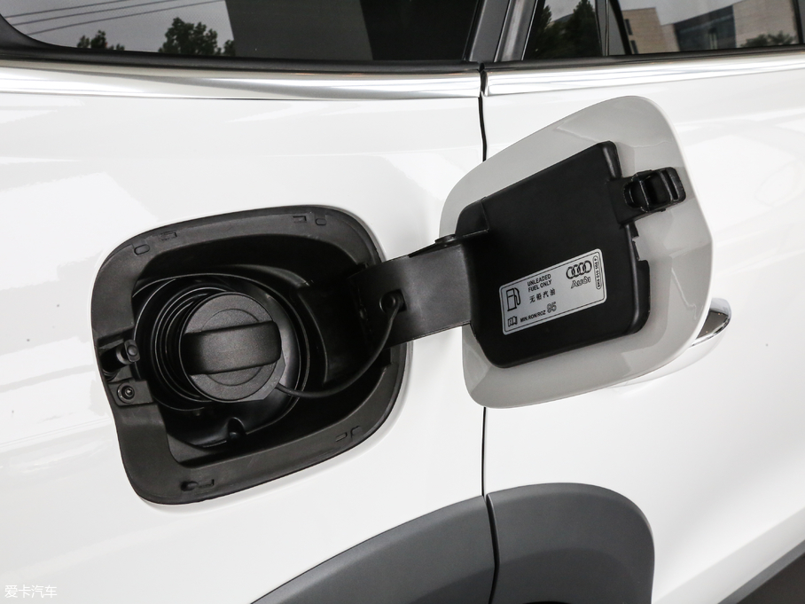 2018WQ5 ذ 40 TFSI g