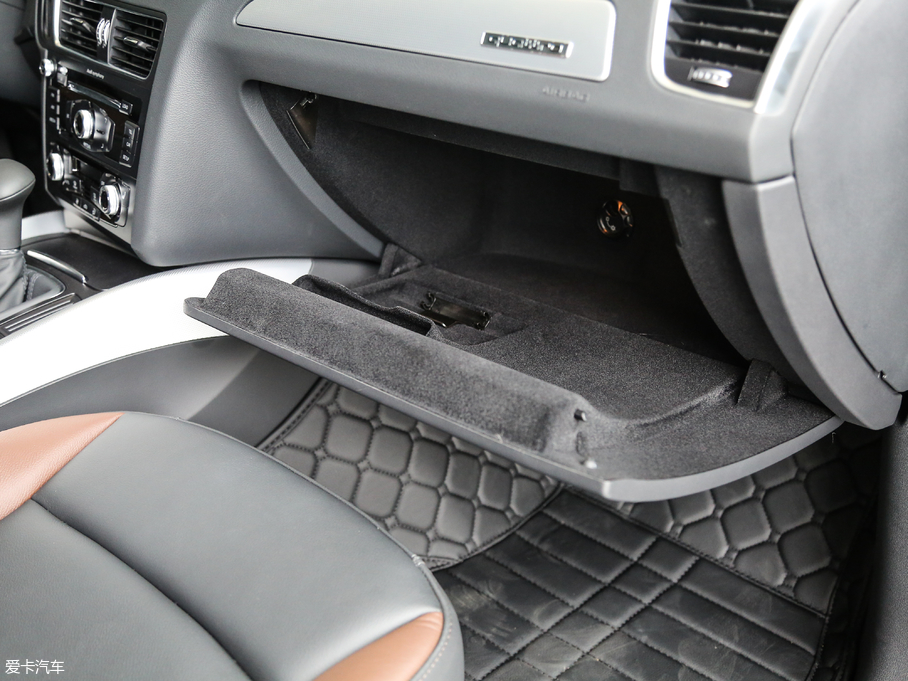 2018WQ5 ذ 40 TFSI g