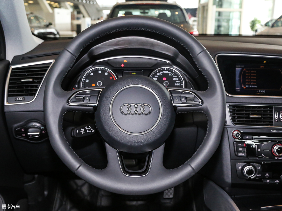 2018WQ5 ذ 40 TFSI g(sh)