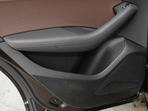 2018ذ 40 TFSI g(sh) g