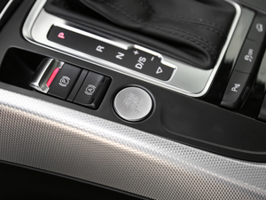 2018ذ 40 TFSI g п؅^