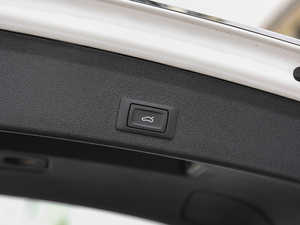 2018ذ 40 TFSI Mȡ g