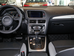 2018ذ 40 TFSI g п؅^