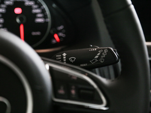 2018ذ 40 TFSI g п؅^