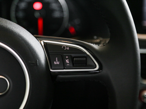 2018ذ 40 TFSI g п؅^