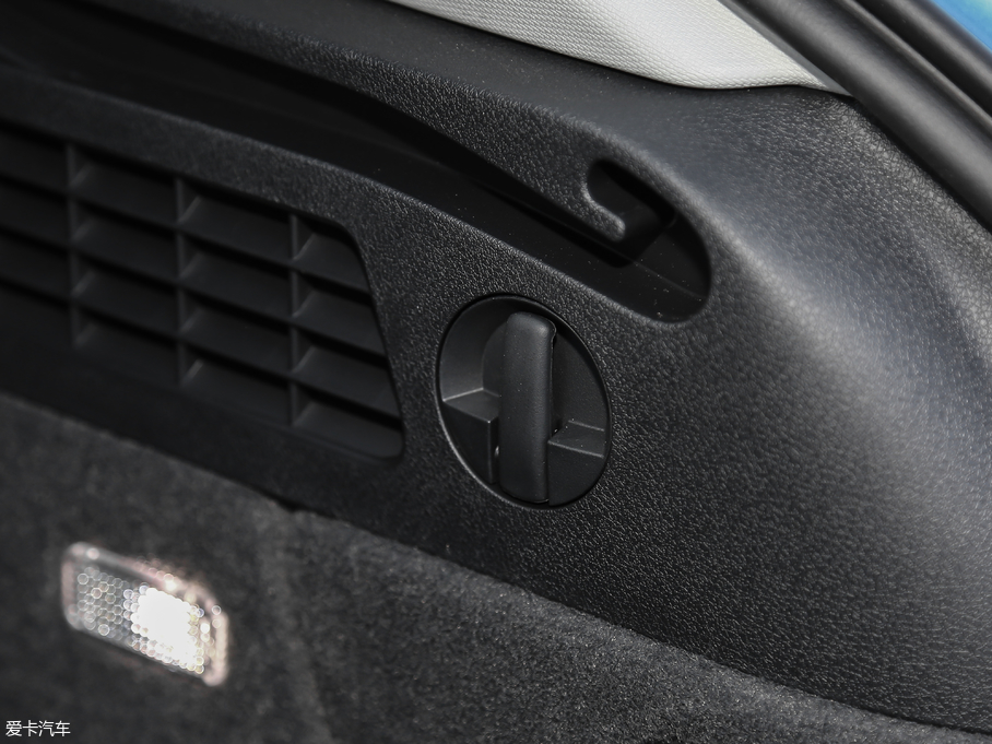 2018WQ3 30 30 TFSI r