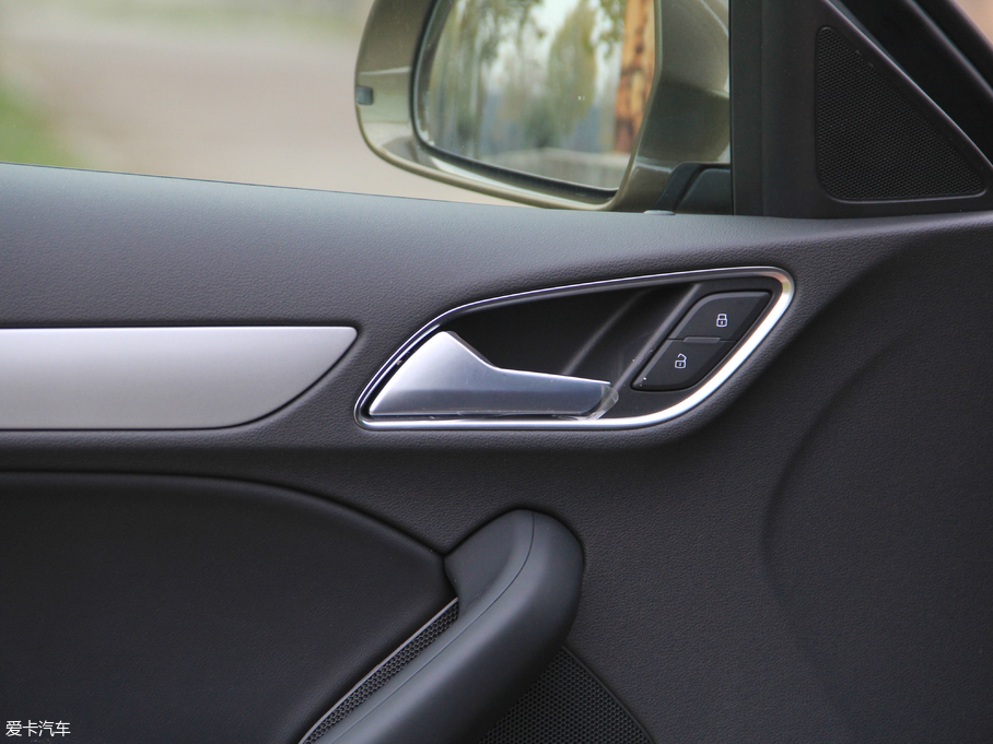 2018WQ3 30 30 TFSI r