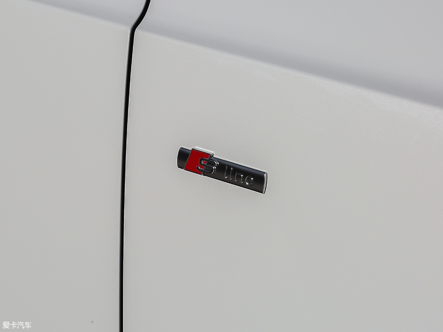 2018WQ3 30 35 TFSI \