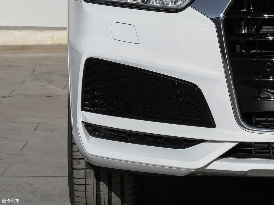 2018WQ3 30 35 TFSI \