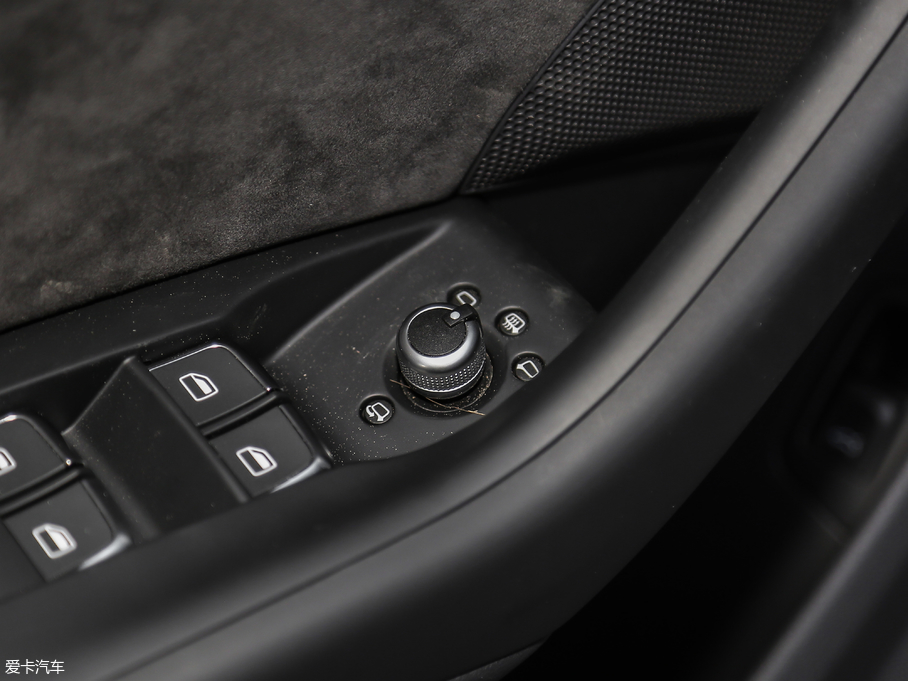 2018WQ3 30 35 TFSI \