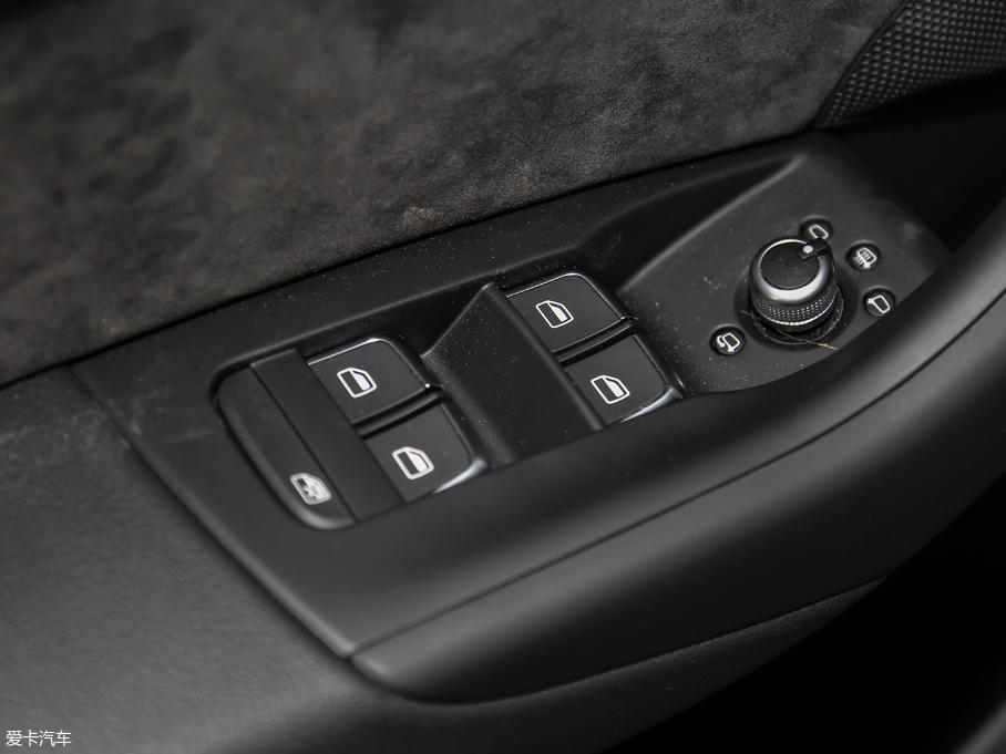 2018WQ3 30 35 TFSI \