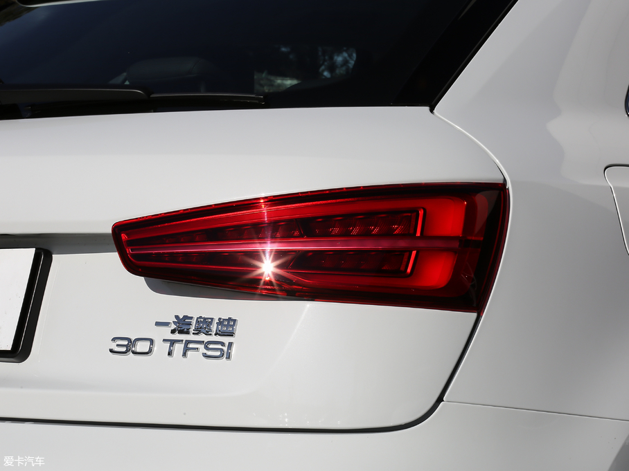 2018WQ3 30 30 TFSI L