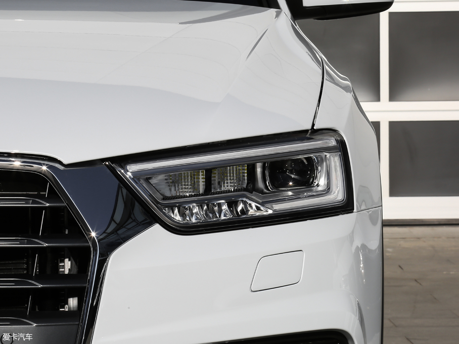 2018WQ3 30 30 TFSI L