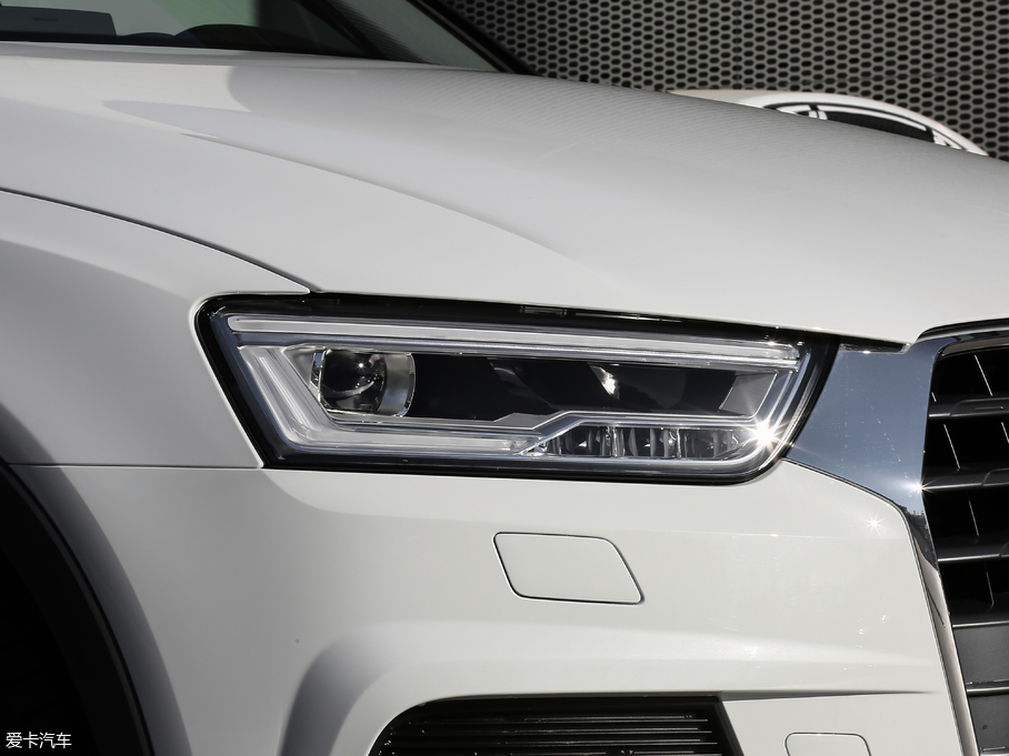 2018WQ3 30 30 TFSI L