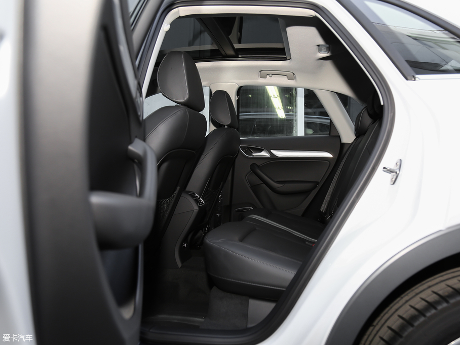 2018WQ3 30 30 TFSI L