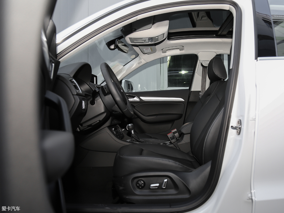 2018?yun)WQ3 30 30 TFSI L(fng)