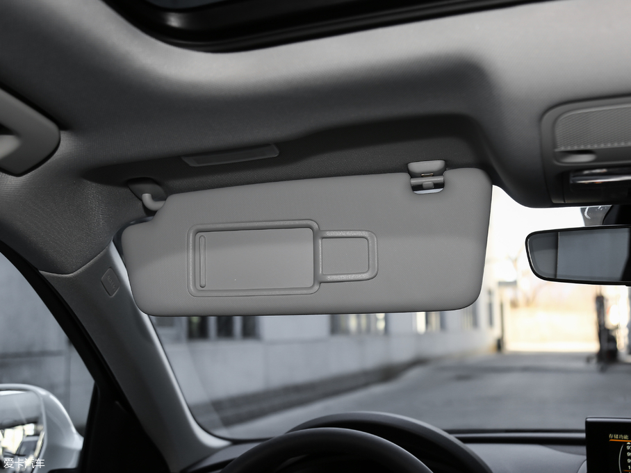 2018WQ3 30 30 TFSI L