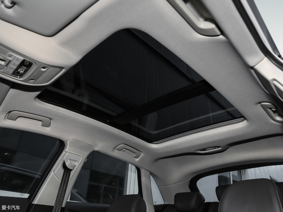 2018WQ3 30 30 TFSI L(fng)