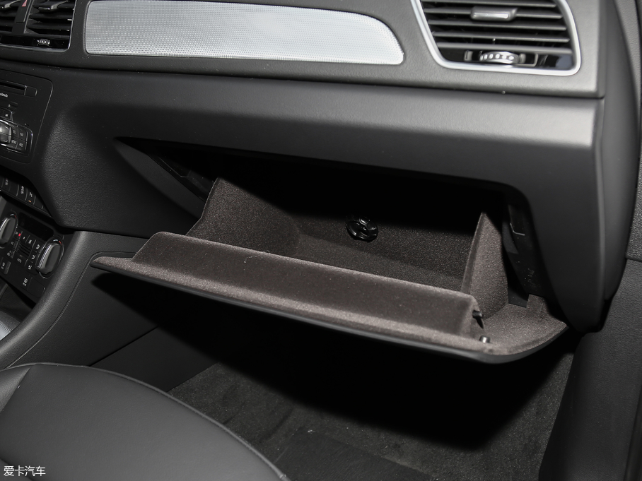 2018WQ3 30 30 TFSI L(fng)