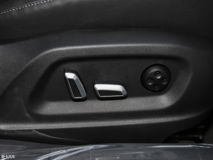 2018WQ3 30 30 TFSI L(fng)