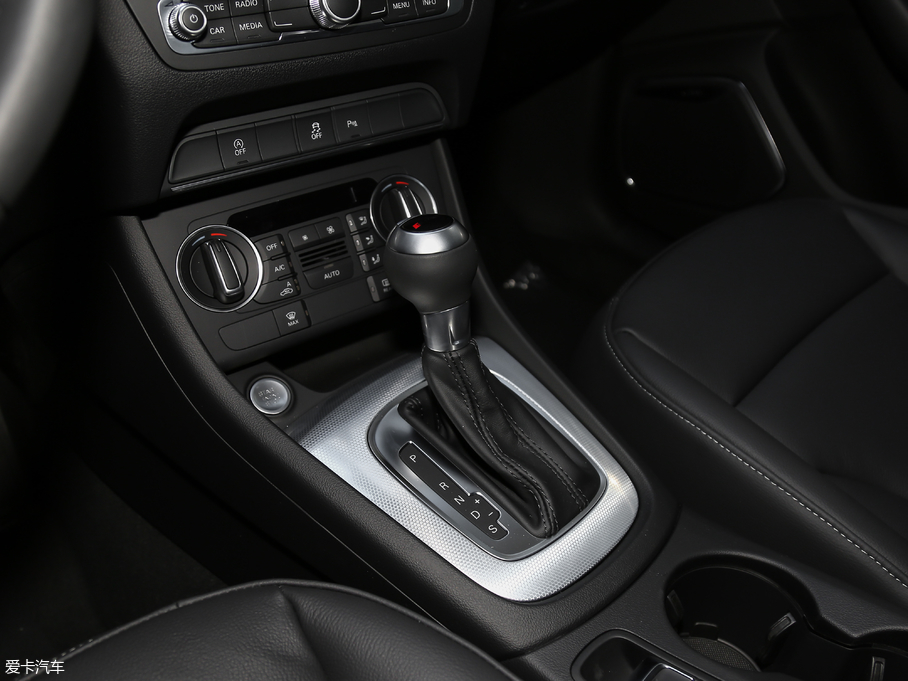 2018WQ3 30 30 TFSI L(fng)