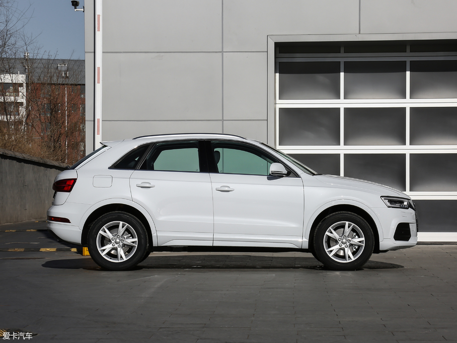 2018WQ3 30 35 TFSI r