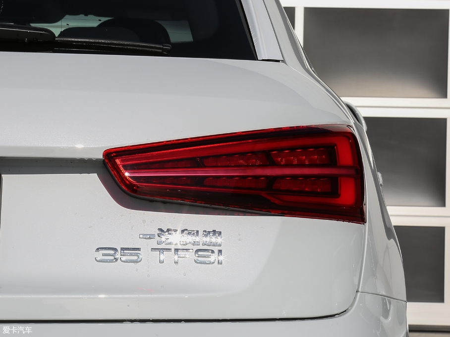 2018?yun)WQ3 30 35 TFSI r(sh)