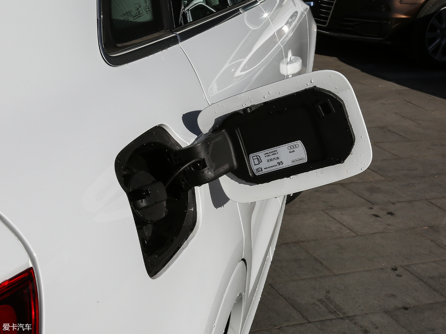 2018WQ3 30 35 TFSI r