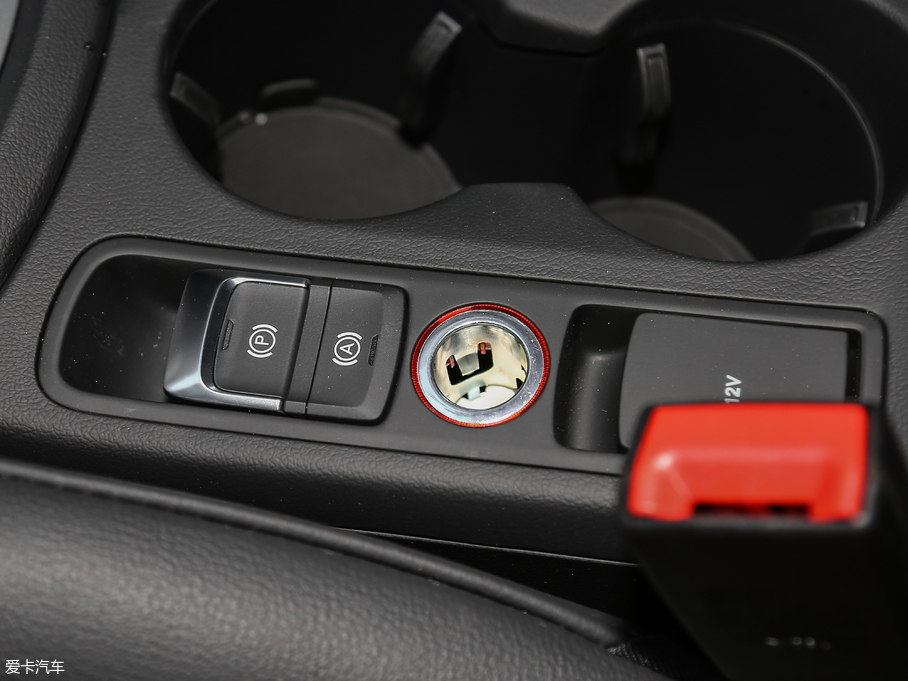 2018WQ3 30 35 TFSI r