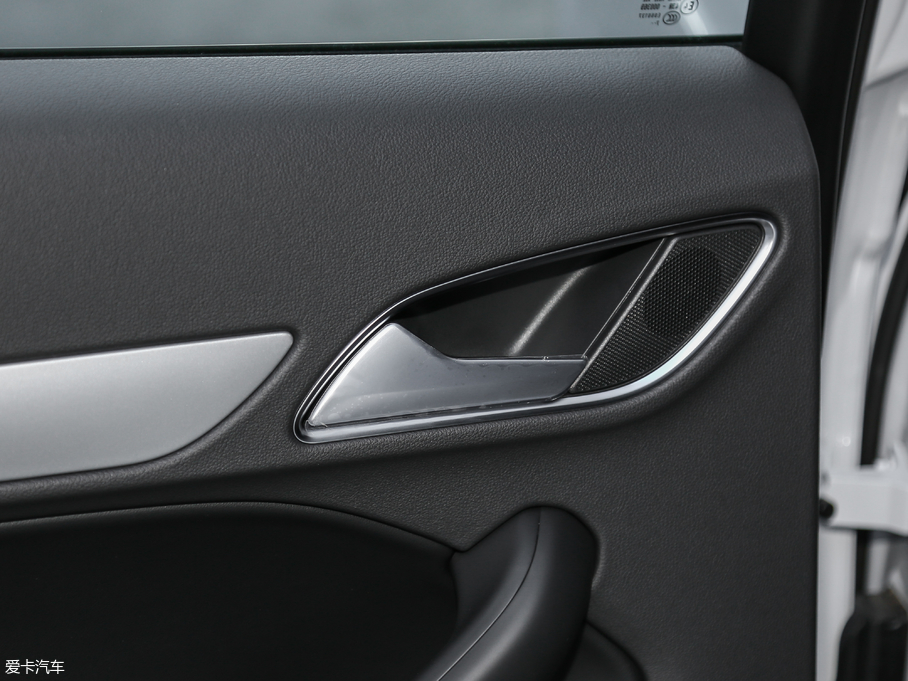 2018?yun)WQ3 30 35 TFSI r(sh)